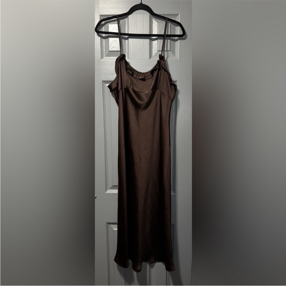 🤎NWT Wilfred ARITZIA Ovation Dress In RICH MOCHA BROWN - Picture 3 of 9
